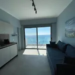 Charaki Escape Chic Studio With Seafront Patio