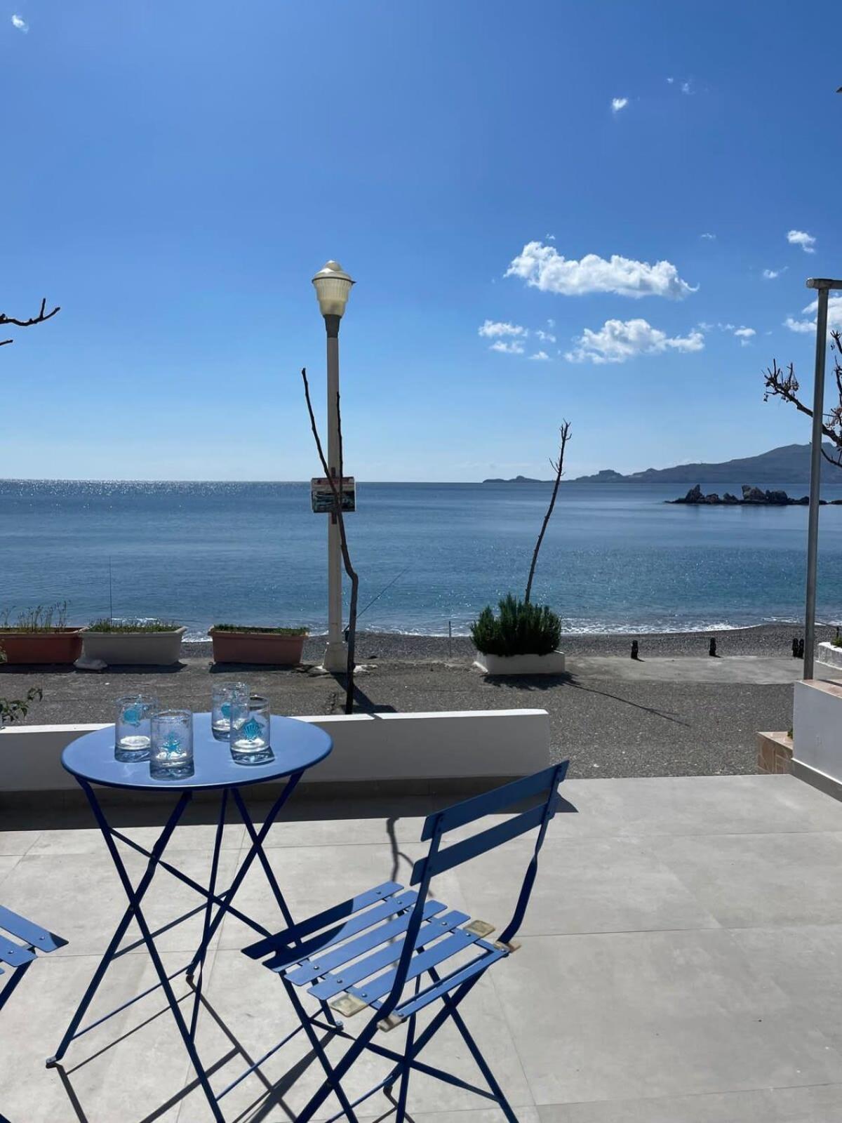 Escape Chic With Seafront Patio Apartment